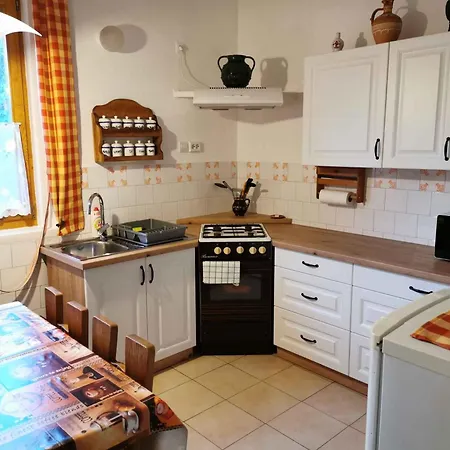 Balatonlelle, Lake Balaton 1 Apartamento *