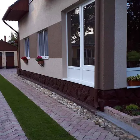 Balatonlelle, Lake Balaton 1 Apartamento